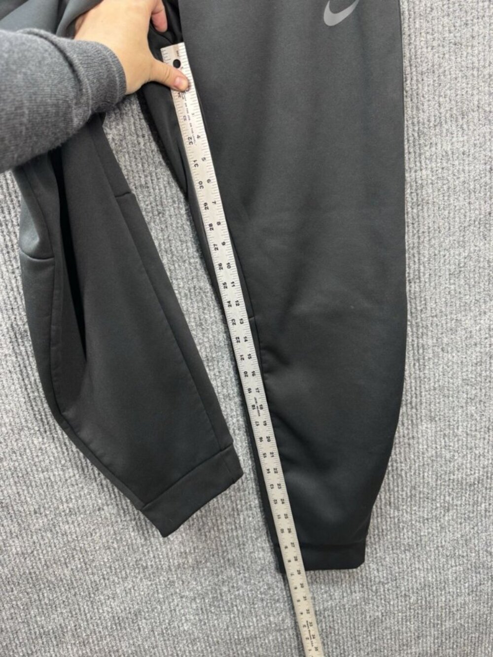 Nike Therma-FIT Men's Large Black Tapered Training Pants Sweatpants Wicking Gym - Picture 10 of 11